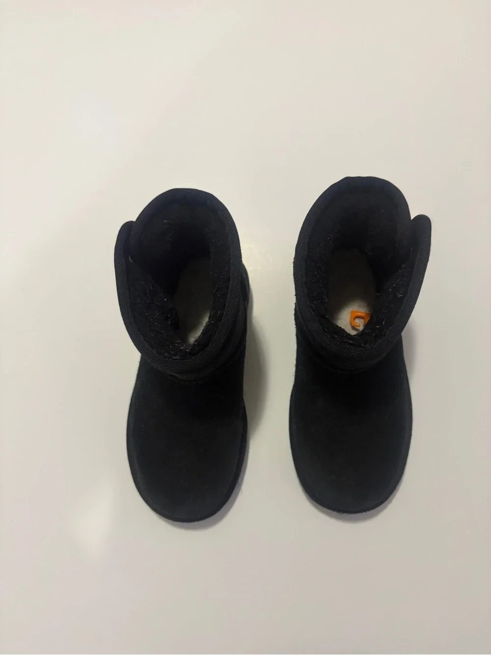 Black uggs